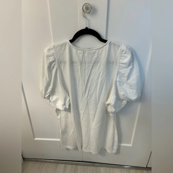 Boston Proper Lace Up Solid White Criss Cross V Neck Blouse Black Puff Sleeve M - Picture 2 of 3